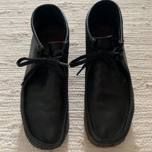 Clarks Originals Wallabee Boot - black leather - Size 9.5W/7M